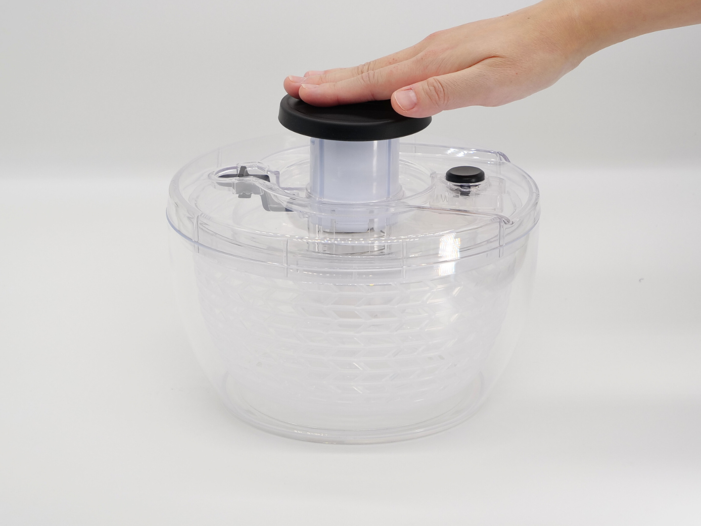 プッシュ式サラダスピナー
