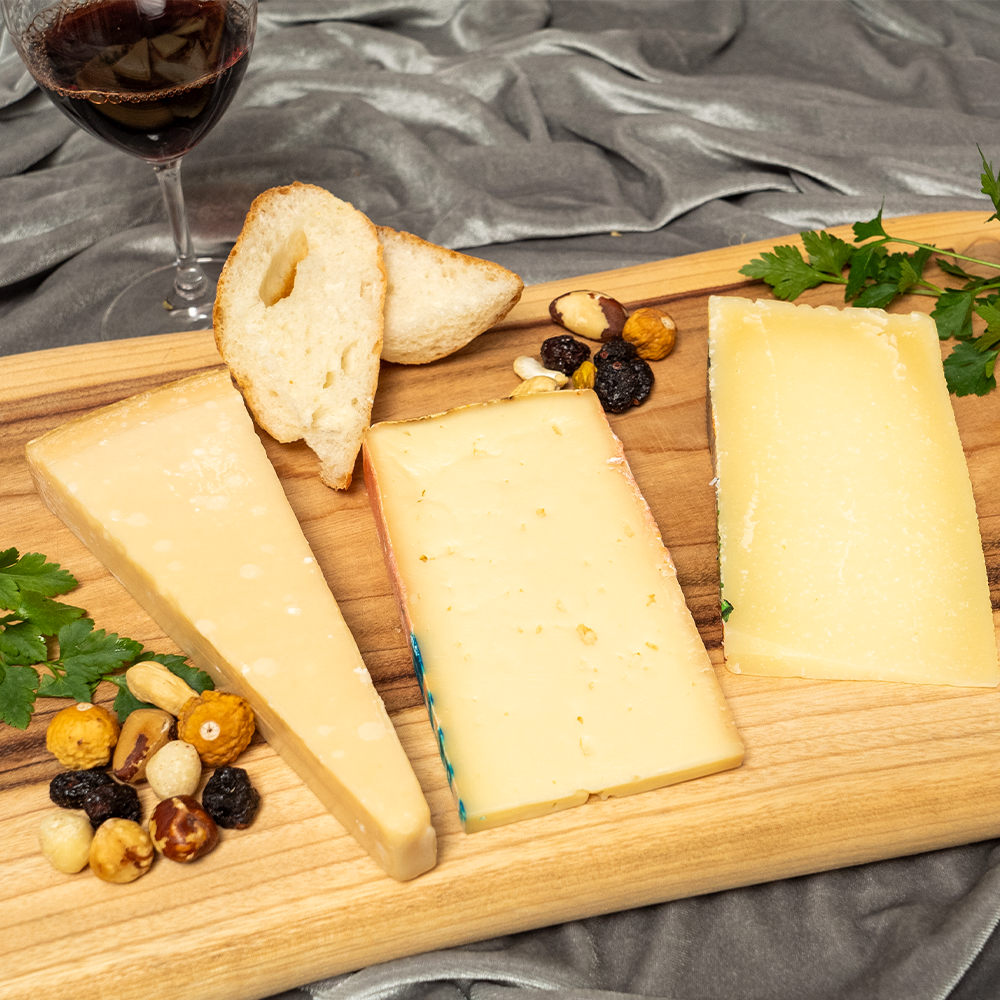 お料理にも使える イタリアチーズ ハードタイプ 3種Aセット（送料込）